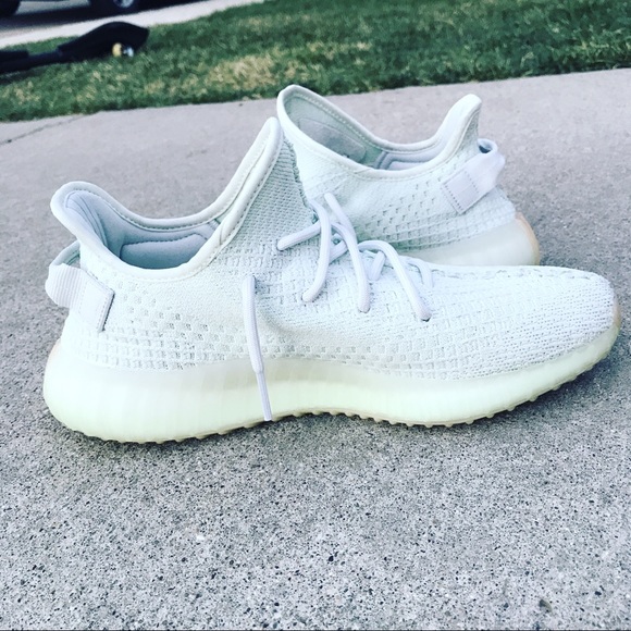 Meet your Posher, Manaki - Picture 1 of 1